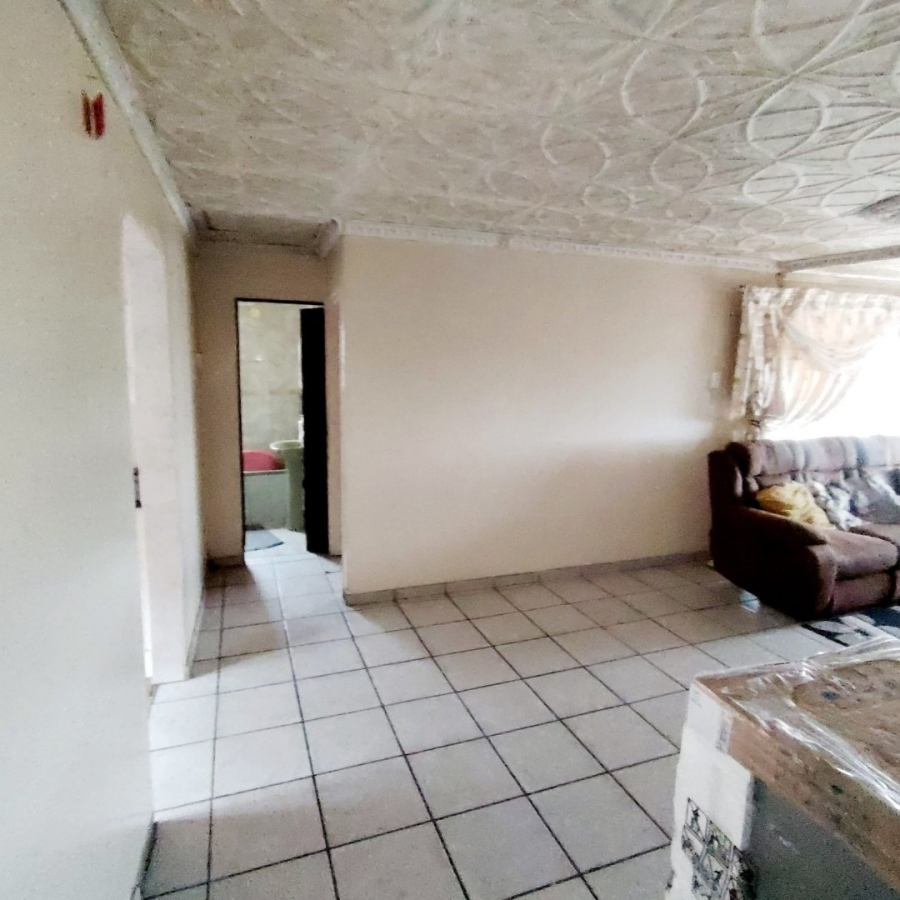 6 Bedroom Property for Sale in Mdantsane Nu 17 Eastern Cape
